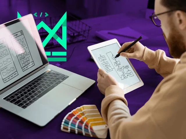 Designer trabalhando em protótipos digitais