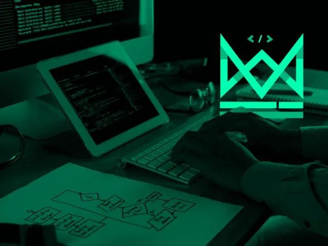 Pessoa digitando em teclado com código ao fundo